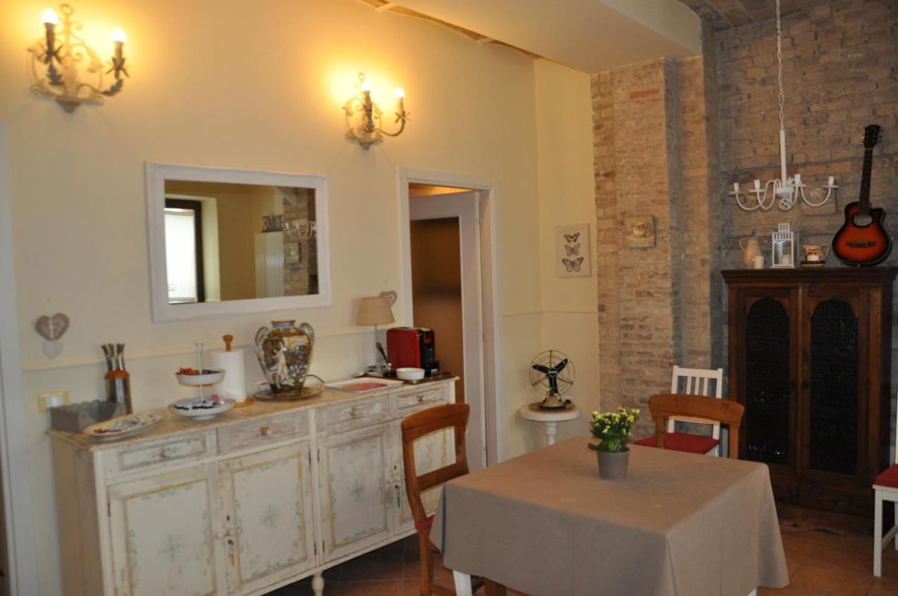 Bed And Breakfast Piazza Mercato Pescara Eksteriør billede