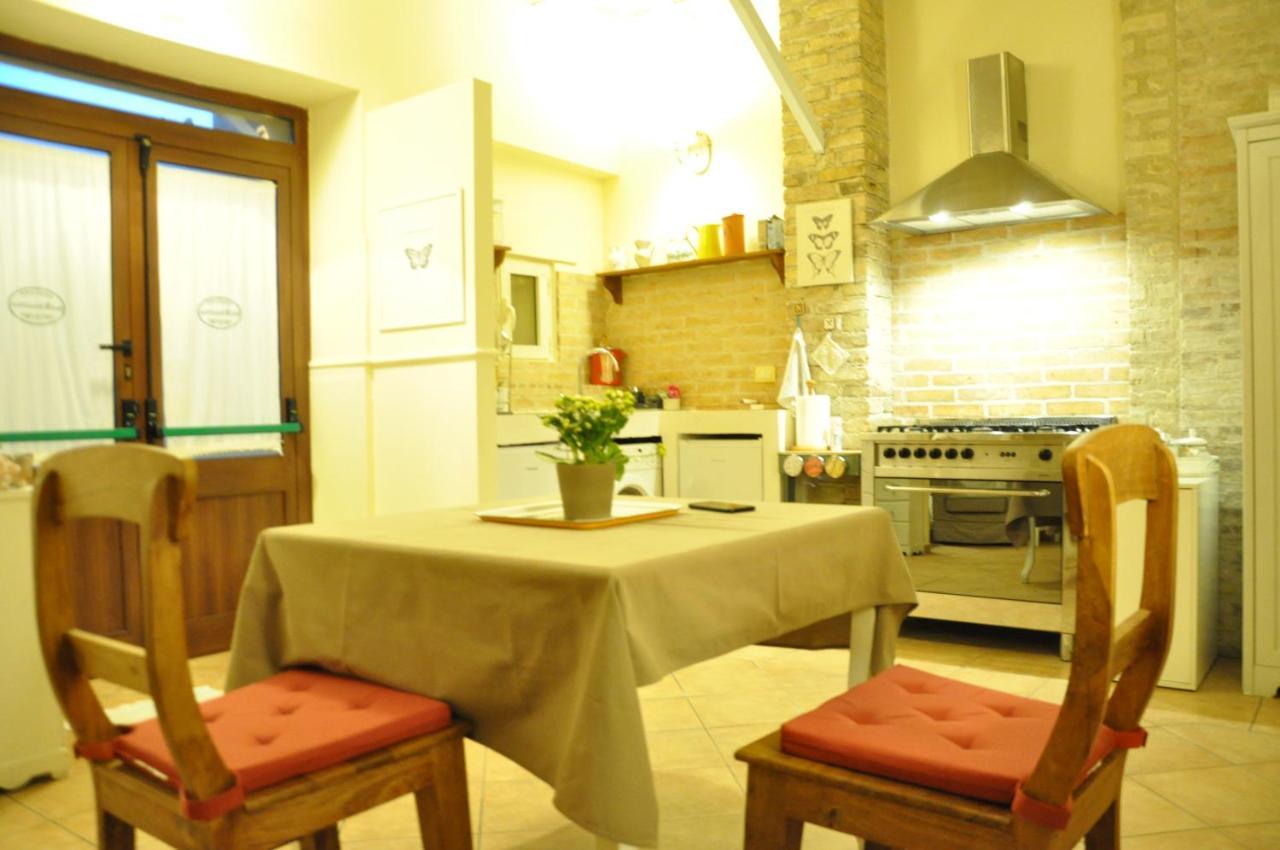 Bed And Breakfast Piazza Mercato Pescara Eksteriør billede