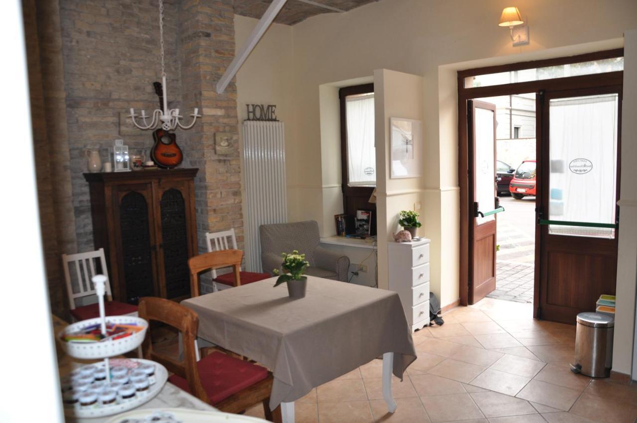 Bed And Breakfast Piazza Mercato Pescara Eksteriør billede