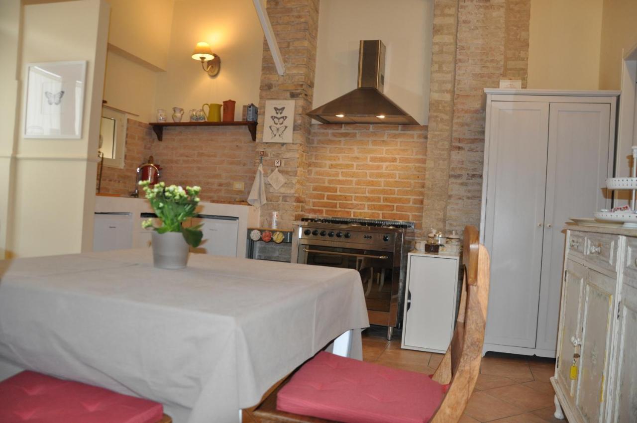 Bed And Breakfast Piazza Mercato Pescara Eksteriør billede