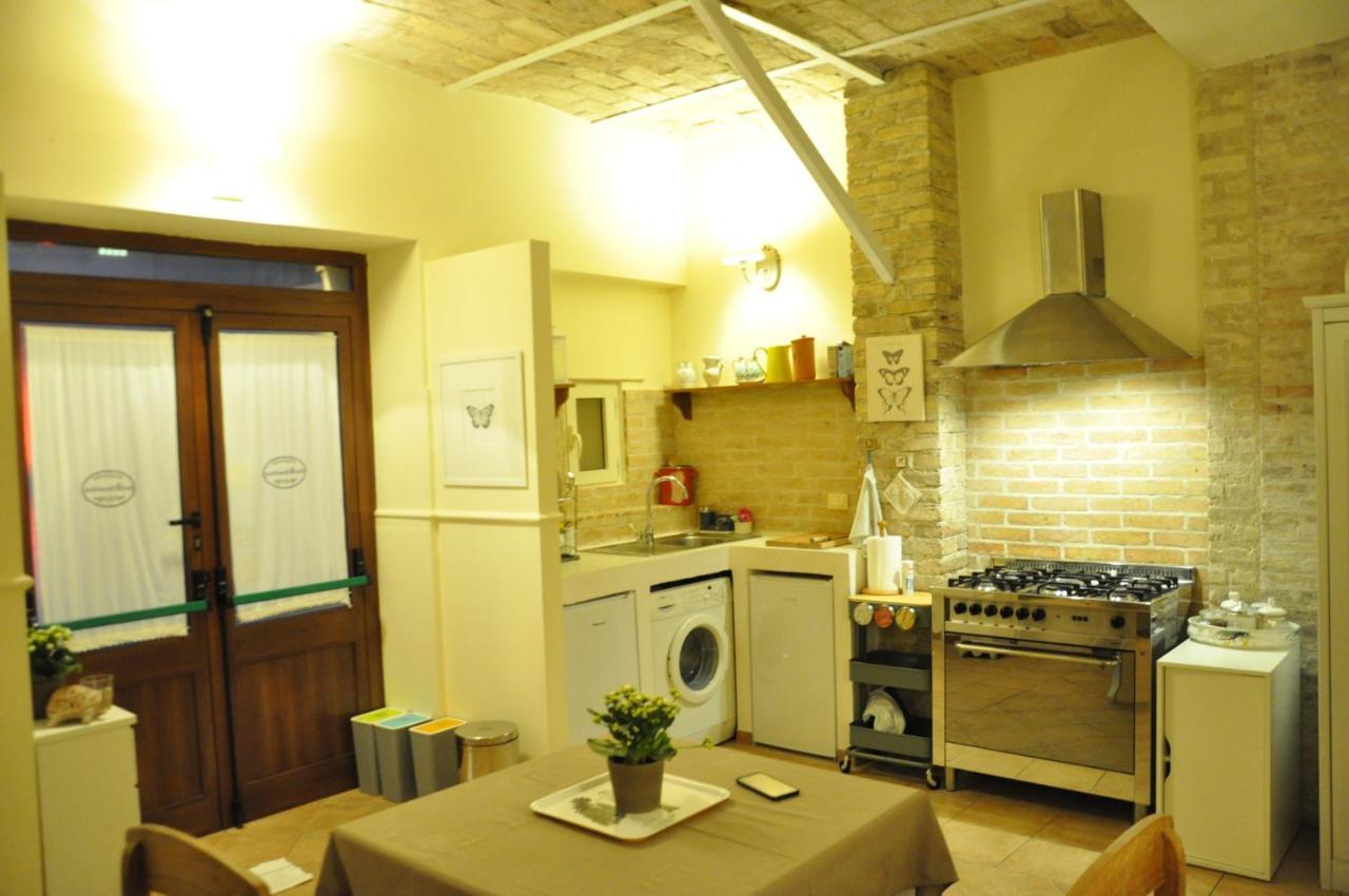 Bed And Breakfast Piazza Mercato Pescara Eksteriør billede